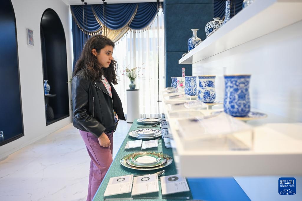 景德镇陶瓷官方旗舰店落地伊斯坦布尔 景德镇陶瓷官方旗舰店落地伊斯坦布尔