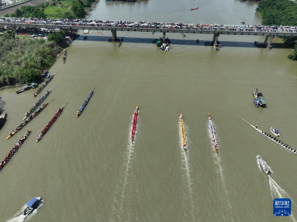 福建闽侯:赛龙舟 庆端午 福建闽侯:赛龙舟 庆端午