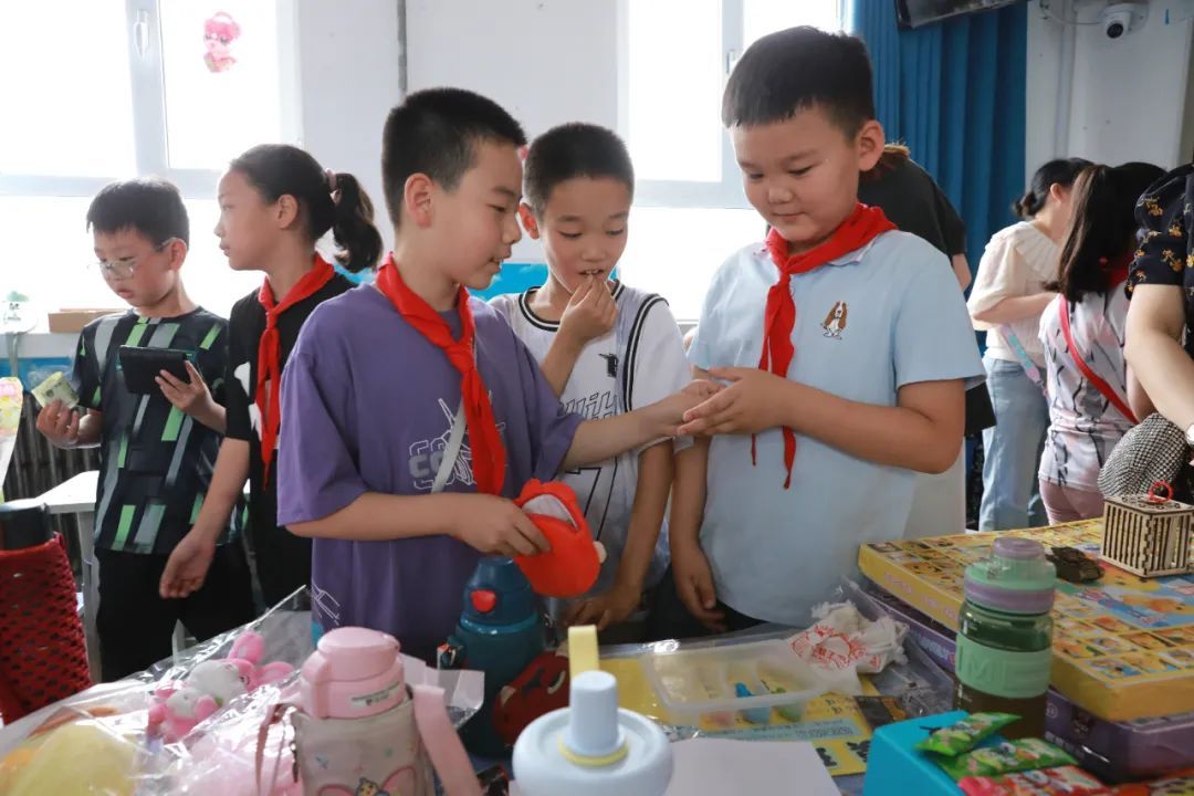 今天,谁还不是个“宝宝”呢? 今天,谁还不是个“宝宝”呢?