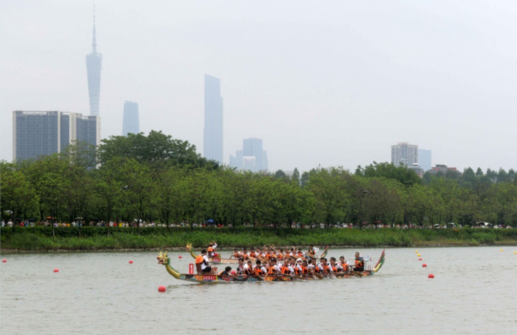 苏炳添跨界挑战龙舟赛:龙舟就像另一个赛场上的田径 苏炳添跨界挑战龙舟赛:龙舟就像另一个赛场上的田径