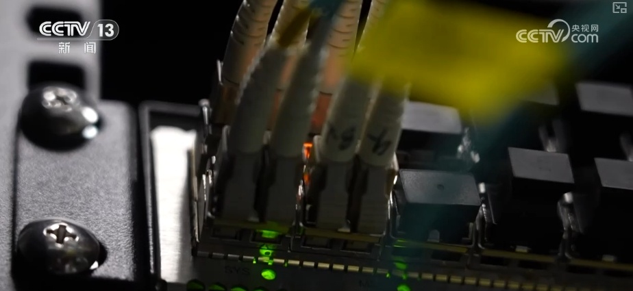 智慧赋能数据中心更“绿色” 能效、水效、可再生能源利用水平提升 智慧赋能数据中心更“绿色” 能效、水效、可再生能源利用水平提升