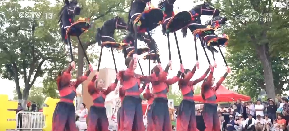 “千年非遗+现代场景”新韵起 非遗“组合拳”点燃沉浸式文旅热潮 “千年非遗+现代场景”新韵起 非遗“组合拳”点燃沉浸式文旅热潮