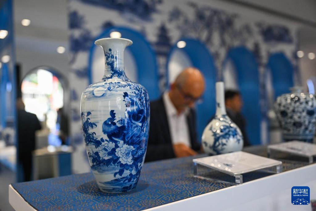 景德镇陶瓷官方旗舰店落地伊斯坦布尔 景德镇陶瓷官方旗舰店落地伊斯坦布尔