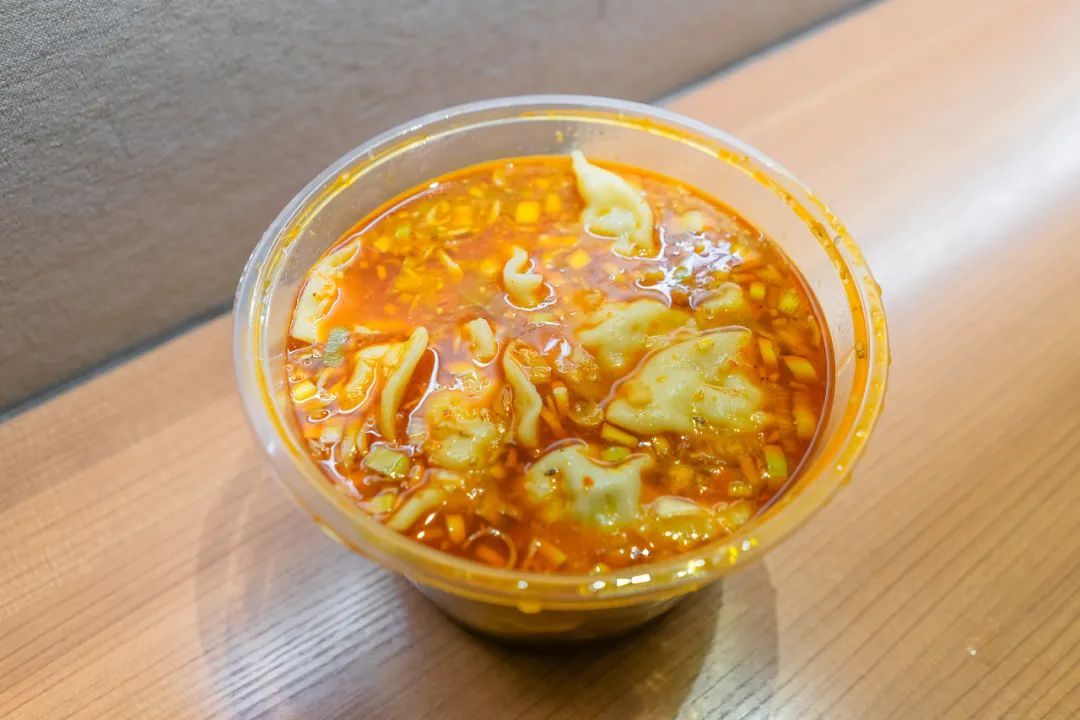 长期烧水喝和买桶装水喝,哪种更健康?结果出乎意料 长期烧水喝和买桶装水喝,哪种更健康?结果出乎意料