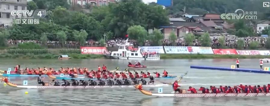 端午龙舟热:122场赛事吸引570万人参与 传统民俗焕发新活力 端午龙舟热:122场赛事吸引570万人参与 传统民俗焕发新活力