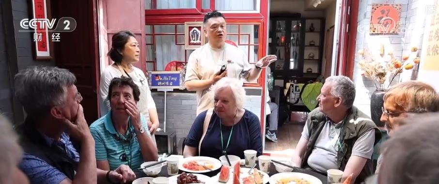 小语种导游需求激增 “中国游”热度攀升吸引全球游客 小语种导游需求激增 “中国游”热度攀升吸引全球游客