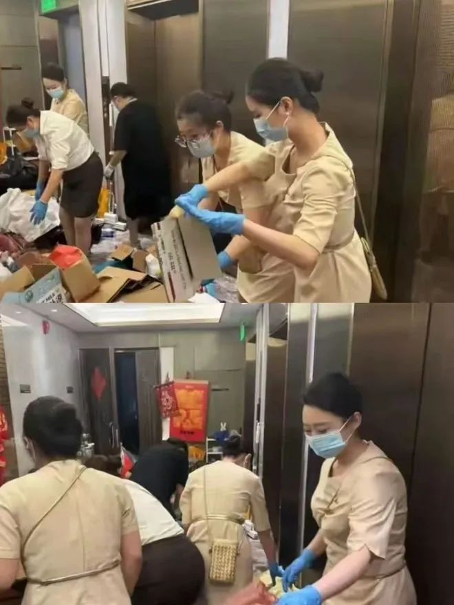 老太太住3600万豪宅却天天拾荒,楼道堆满垃圾,邻居被逼得卖房!进展来了 老太太住3600万豪宅却天天拾荒,楼道堆满垃圾,邻居被逼得卖房!进展来了