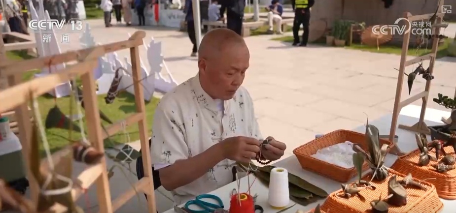 “千年非遗+现代场景”新韵起 非遗“组合拳”点燃沉浸式文旅热潮 “千年非遗+现代场景”新韵起 非遗“组合拳”点燃沉浸式文旅热潮