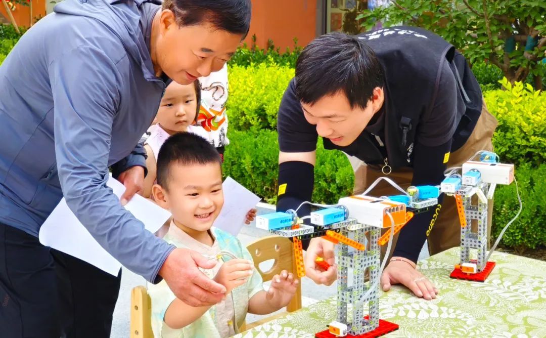 今天,谁还不是个“宝宝”呢? 今天,谁还不是个“宝宝”呢?