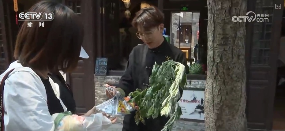 “千年非遗+现代场景”新韵起 非遗“组合拳”点燃沉浸式文旅热潮 “千年非遗+现代场景”新韵起 非遗“组合拳”点燃沉浸式文旅热潮