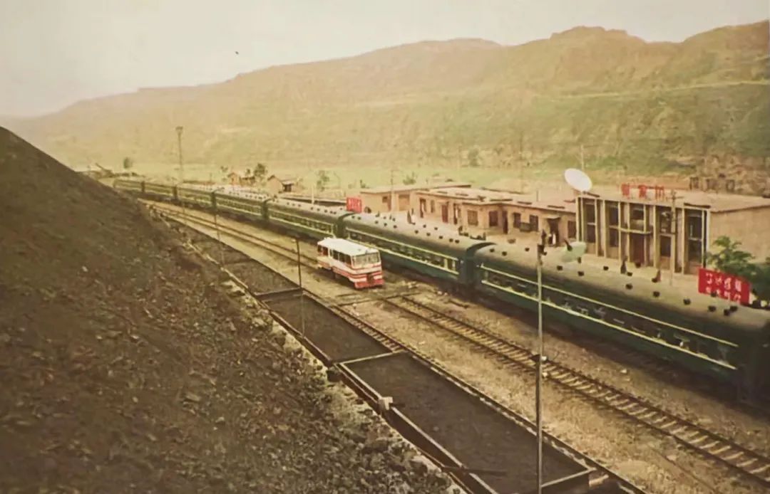 陕西这两座车站更名→ 陕西这两座车站更名→