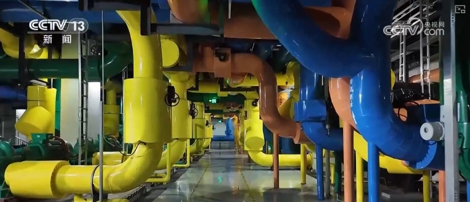 智慧赋能数据中心更“绿色” 能效、水效、可再生能源利用水平提升 智慧赋能数据中心更“绿色” 能效、水效、可再生能源利用水平提升