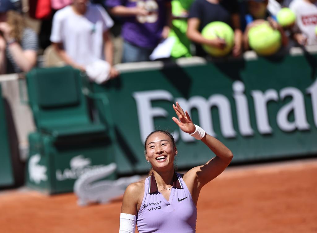 法网综合:郑钦文重返16强 高位种子顺利晋级 法网综合:郑钦文重返16强 高位种子顺利晋级