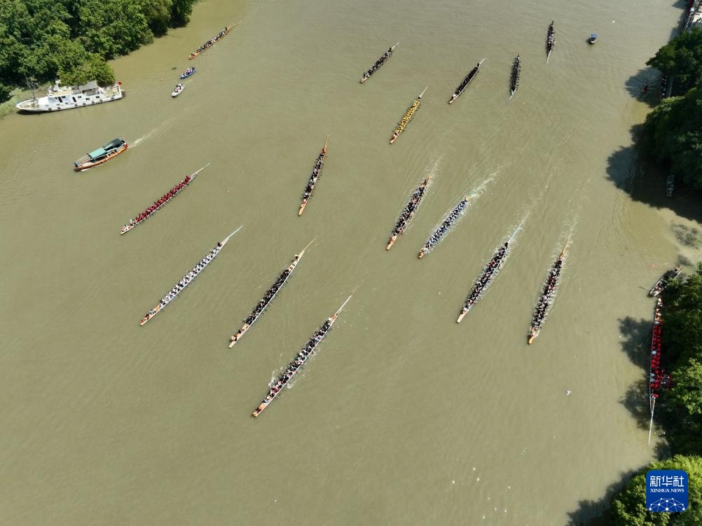 福建闽侯:赛龙舟 庆端午 福建闽侯:赛龙舟 庆端午