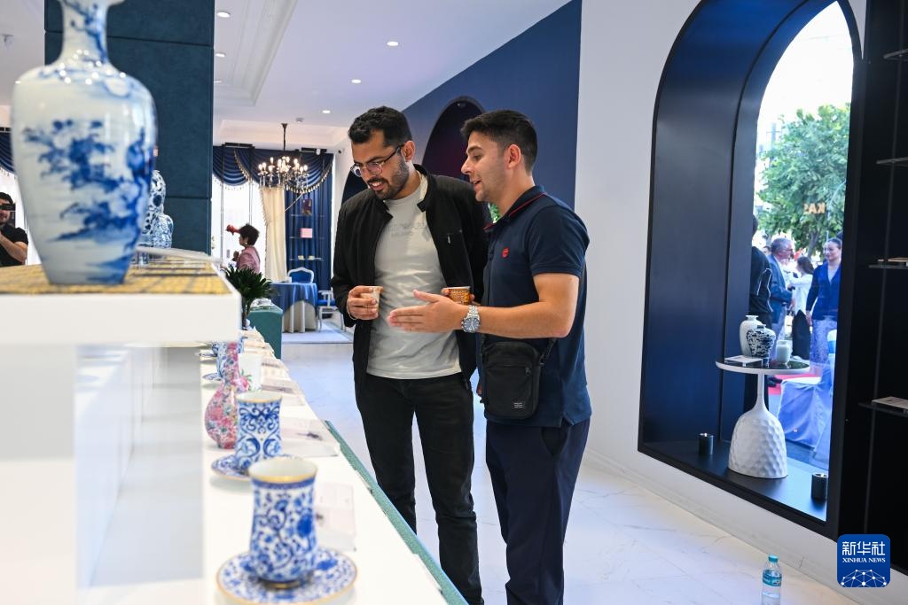 景德镇陶瓷官方旗舰店落地伊斯坦布尔 景德镇陶瓷官方旗舰店落地伊斯坦布尔