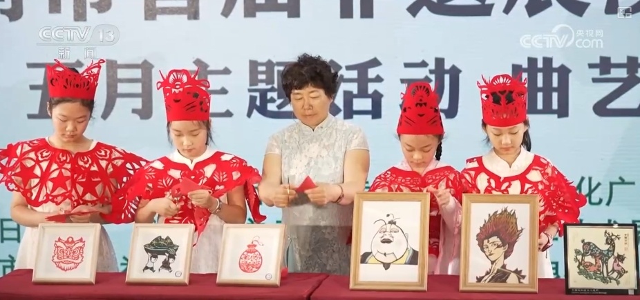 “千年非遗+现代场景”新韵起 非遗“组合拳”点燃沉浸式文旅热潮 “千年非遗+现代场景”新韵起 非遗“组合拳”点燃沉浸式文旅热潮