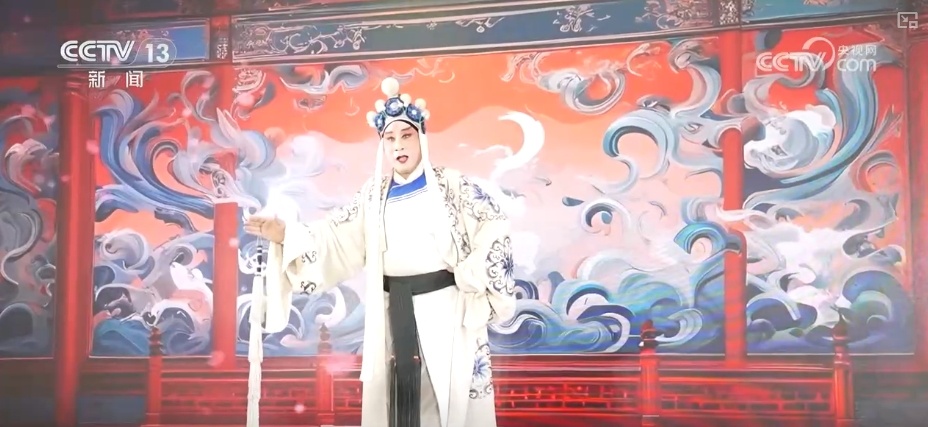 “千年非遗+现代场景”新韵起 非遗“组合拳”点燃沉浸式文旅热潮 “千年非遗+现代场景”新韵起 非遗“组合拳”点燃沉浸式文旅热潮