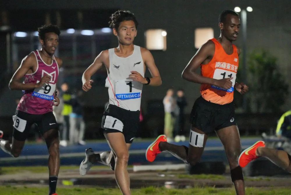 提升近20秒！王文杰创中国男子万米新纪录