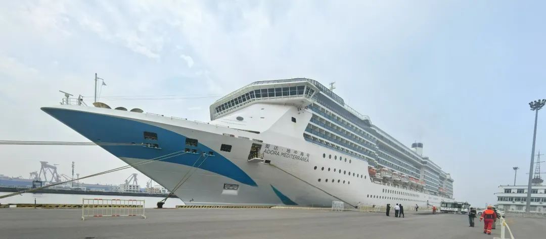 邮轮忙，引航也忙