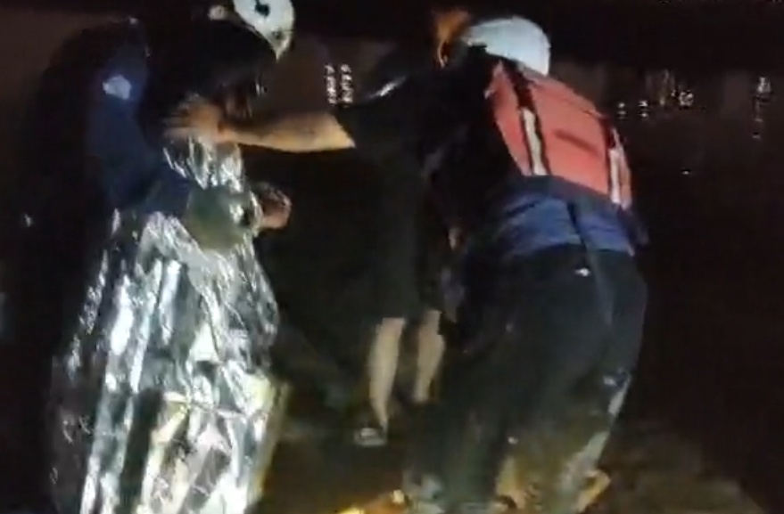厦门一公园突发紧急一幕!女孩深夜身陷滩涂,已出现失温…… 厦门一公园突发紧急一幕!女孩深夜身陷滩涂,已出现失温……