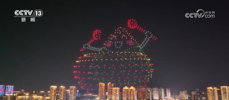 新场景新业态层出不穷 文旅“玩法”不断上新 各地假期消费市场欣欣向荣 新场景新业态层出不穷 文旅“玩法”不断上新 各地假期消费市场欣欣向荣