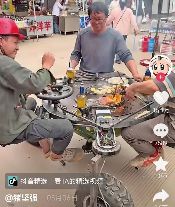 脑洞大开！昆明男子手工打造的“床车”，能爬楼还能水上漂