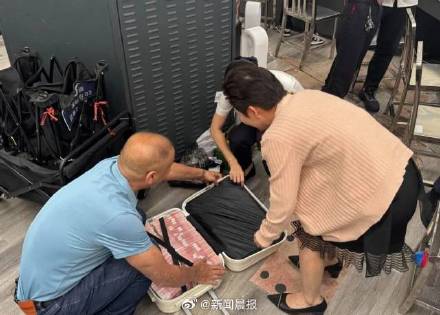 装有87万元的行李箱赶高铁遗失,母子急坏了 装有87万元的行李箱赶高铁遗失,母子急坏了