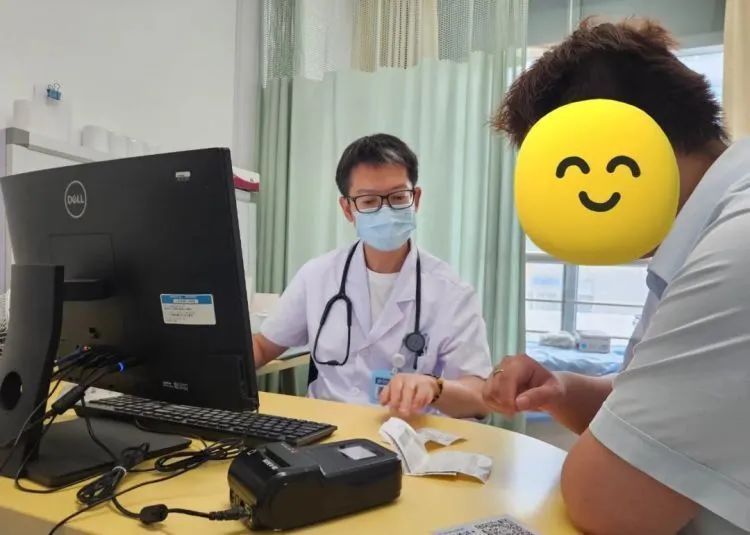 男子同时查出三种癌症!很多人都有这个习惯 男子同时查出三种癌症!很多人都有这个习惯