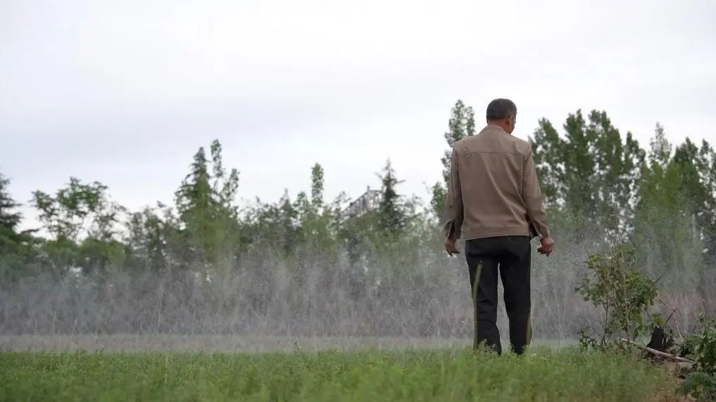 山西部分村镇村民反映,浇地水费过高?记者展开调查→ 山西部分村镇村民反映,浇地水费过高?记者展开调查→