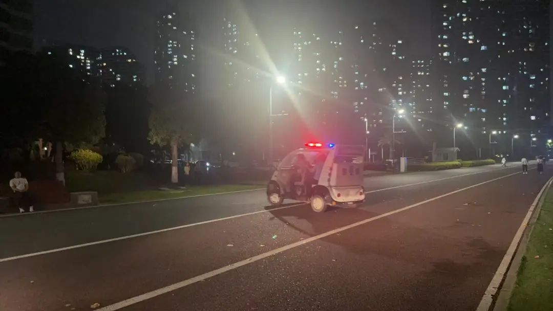 厦门一公园突发紧急一幕!女孩深夜身陷滩涂,已出现失温…… 厦门一公园突发紧急一幕!女孩深夜身陷滩涂,已出现失温……