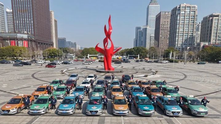 护航江苏学子“赶考路”!全省爱心送考服务可这样预约→ 护航江苏学子“赶考路”!全省爱心送考服务可这样预约→