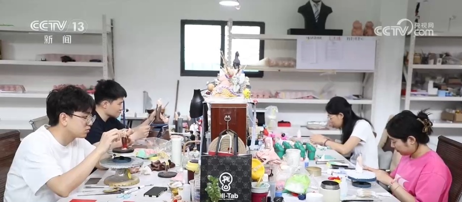 新业态“百花齐放” “文化钥匙”正打开经济发展新空间 新业态“百花齐放” “文化钥匙”正打开经济发展新空间