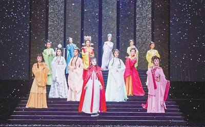 越剧《我的大观园》剧评:得失尽在“我” 越剧《我的大观园》剧评:得失尽在“我”