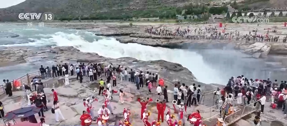 假期文旅有多“热”?数据盘点“端午经济”激发消费新活力 假期文旅有多“热”?数据盘点“端午经济”激发消费新活力