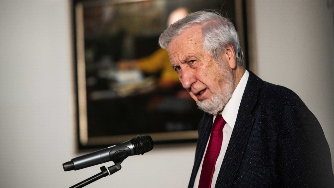 匈牙利前外长与妻子街头遇袭 伤势严重!凶手自称随机选择 匈牙利前外长与妻子街头遇袭 伤势严重!凶手自称随机选择