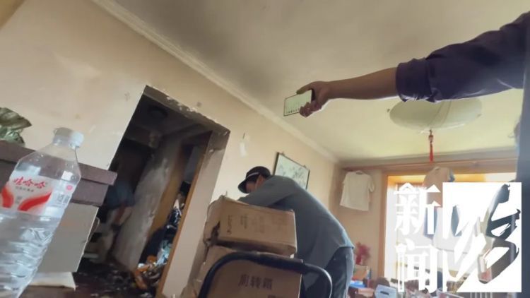 太危险!上海一八旬老伯家中突发火情,消防员破门后震惊,“帮凶”竟然是…… 太危险!上海一八旬老伯家中突发火情,消防员破门后震惊,“帮凶”竟然是……