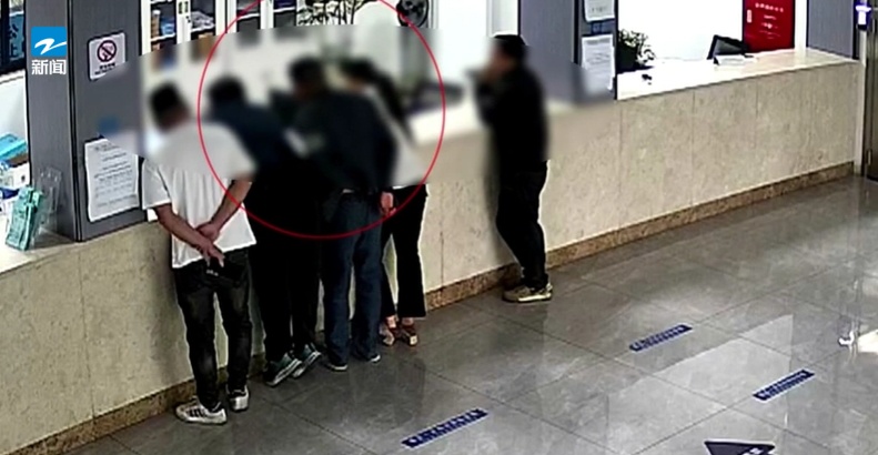 车辆被剐蹭,浙江一男子报警反被拘! 车辆被剐蹭,浙江一男子报警反被拘!