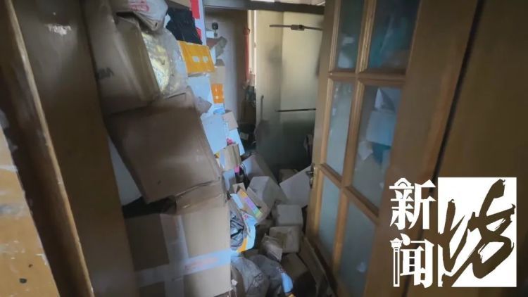 太危险!上海一八旬老伯家中突发火情,消防员破门后震惊,“帮凶”竟然是…… 太危险!上海一八旬老伯家中突发火情,消防员破门后震惊,“帮凶”竟然是……