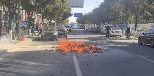 捡废品却捡了个“定时炸弹”,七旬老人被炸伤!“遗留火种”威力有多大? 捡废品却捡了个“定时炸弹”,七旬老人被炸伤!“遗留火种”威力有多大?