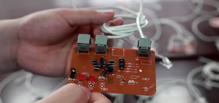 境外诈骗电话伪装成“医院座机”?有人日结千元高薪成电诈帮凶 境外诈骗电话伪装成“医院座机”?有人日结千元高薪成电诈帮凶