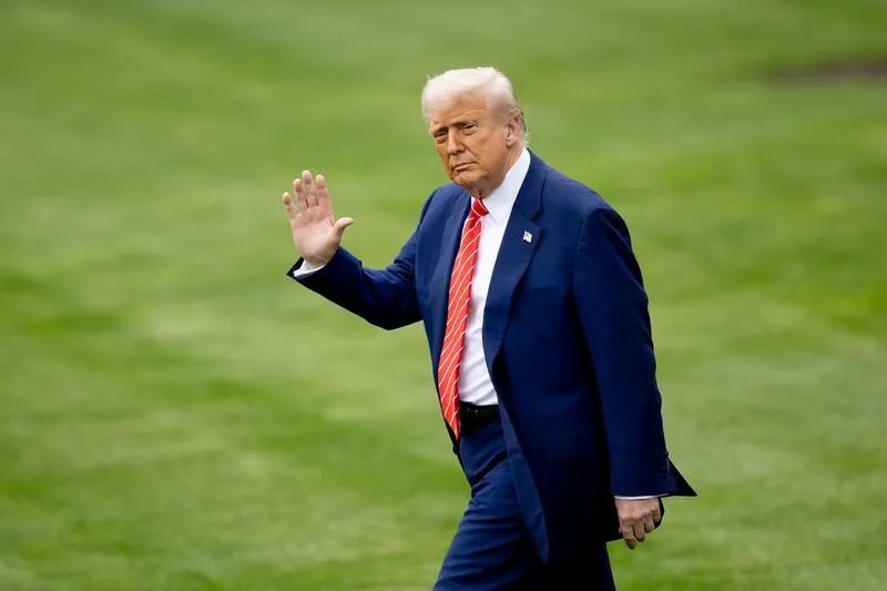 哈佛大学寻求解冻联邦资金,特朗普否认曾被哈佛拒绝入学 哈佛大学寻求解冻联邦资金,特朗普否认曾被哈佛拒绝入学