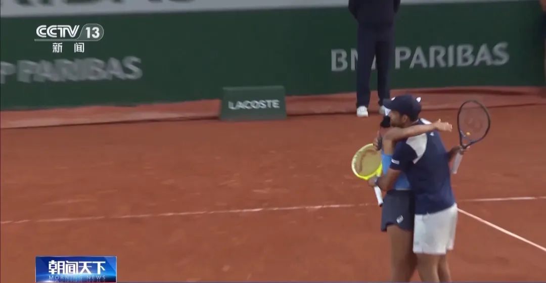 张帅/阿雷瓦洛,挺进法网混双四强 张帅/阿雷瓦洛,挺进法网混双四强