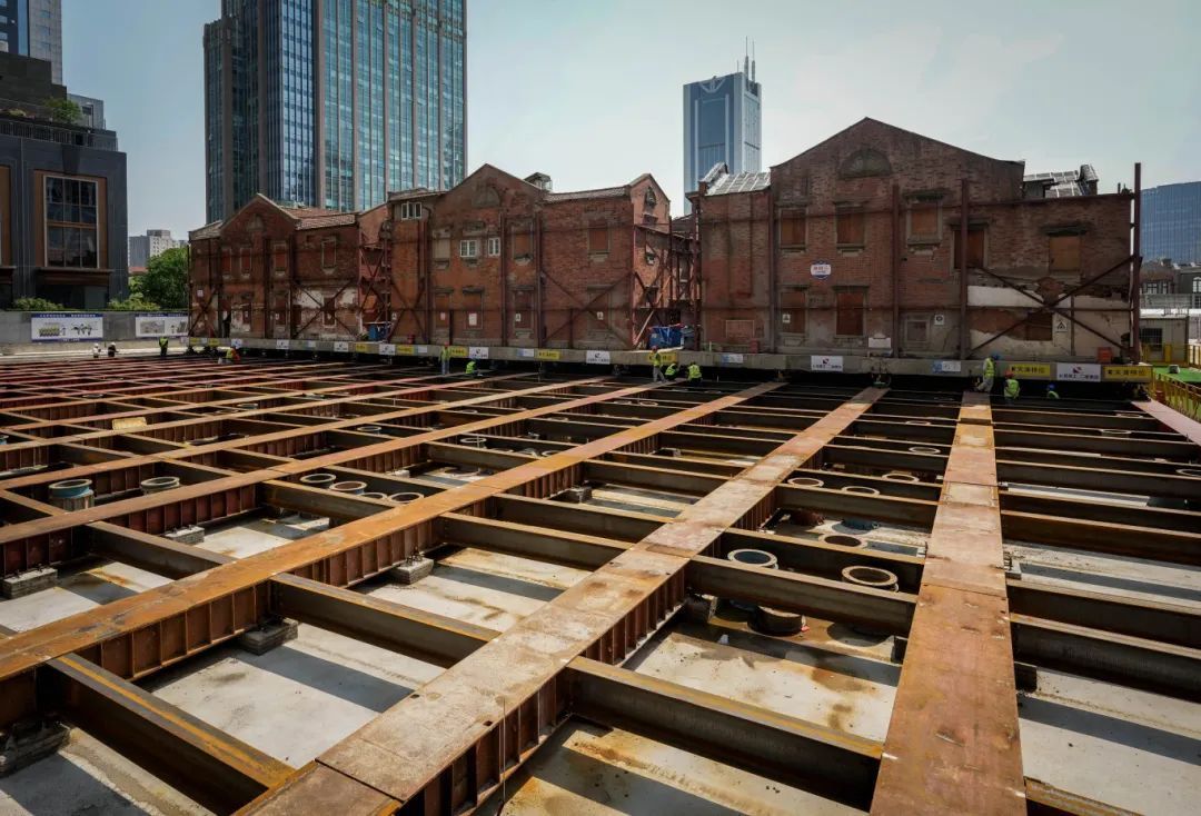 上海石库门建筑群“回家”！南京西路站地铁换乘，以后不用出站啦
