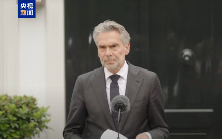 荷兰首相斯霍夫宣布内阁辞职 荷兰首相斯霍夫宣布内阁辞职