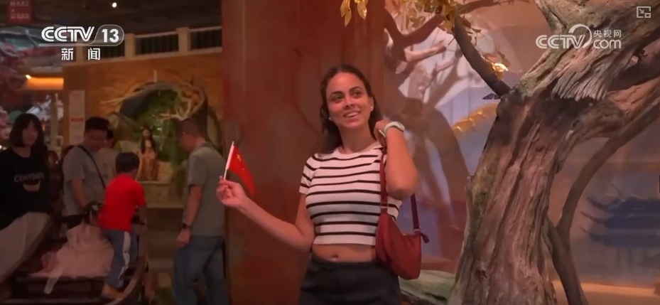 文化“活起来”经济“火起来” “传统节日+”让“老”传统蝶变“新”风口 文化“活起来”经济“火起来” “传统节日+”让“老”传统蝶变“新”风口