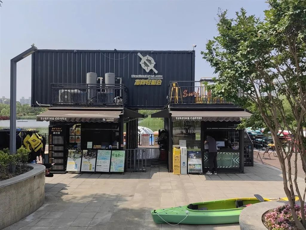 码头无人值守,上海一游客自行上岸踩空落水!律师:商家有缺陷、游客有疏忽 码头无人值守,上海一游客自行上岸踩空落水!律师:商家有缺陷、游客有疏忽