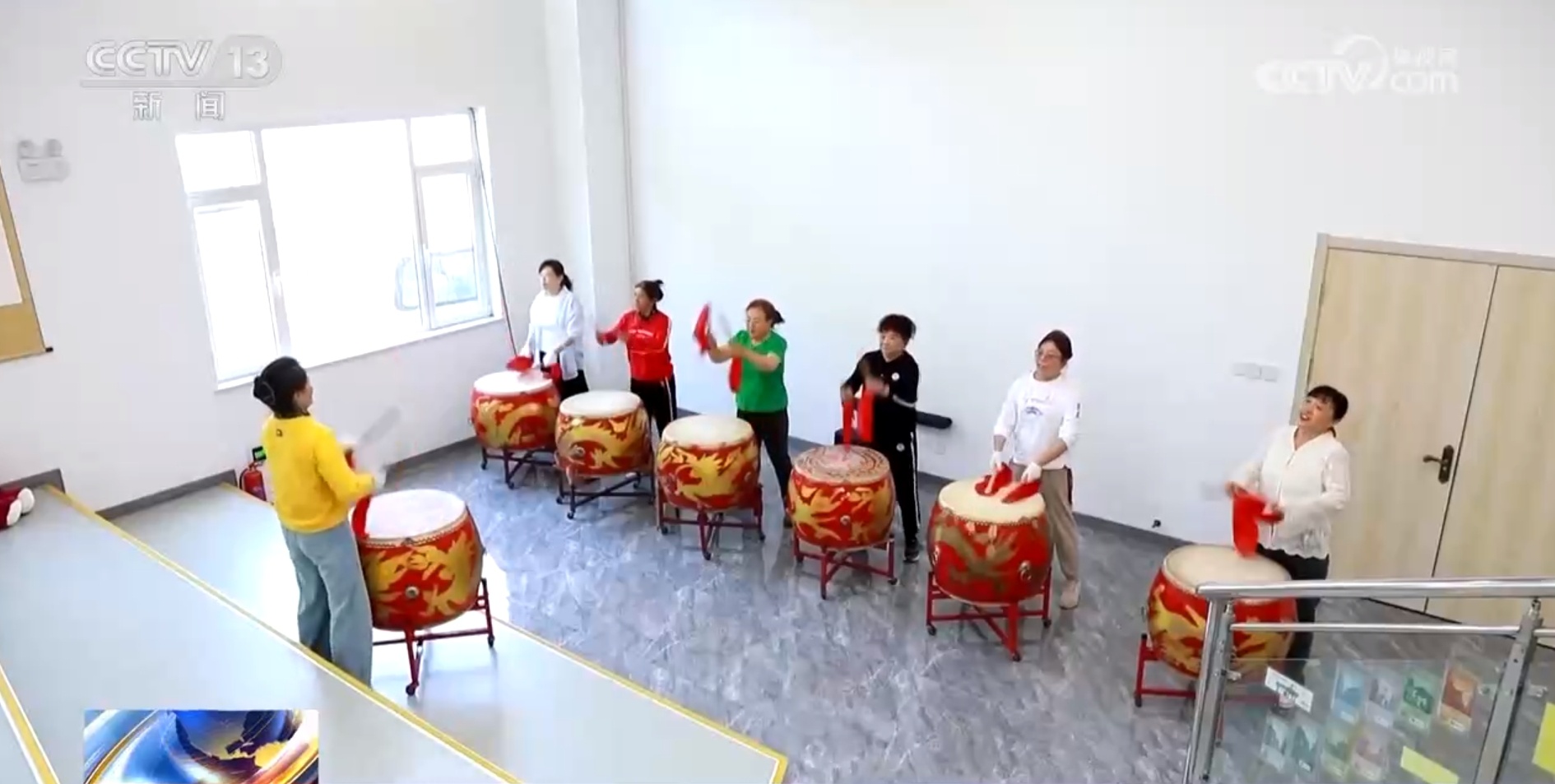 老年学堂进社区 这样的银龄生活有点“潮”