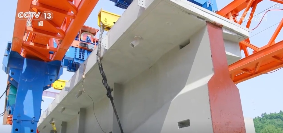 “钢铁驼队”势头强劲保障全球供应链稳定 为经济发展插上腾飞“翅膀” “钢铁驼队”势头强劲保障全球供应链稳定 为经济发展插上腾飞“翅膀”