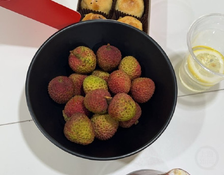 头晕不适、持续性鼻出血……女子吃10斤荔枝患病冲上热搜 头晕不适、持续性鼻出血……女子吃10斤荔枝患病冲上热搜