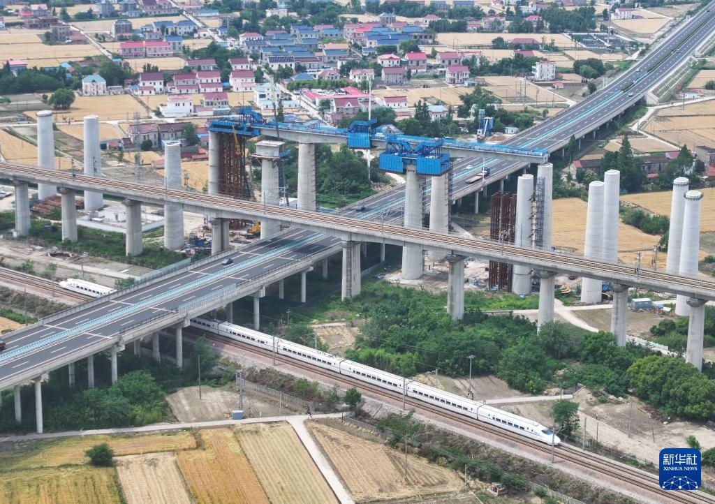 好消息!上海至成都及重庆,时间将缩短一半 好消息!上海至成都及重庆,时间将缩短一半